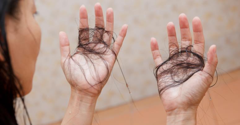 Выпадают волосы? Выпадение волос (Алопеция, облысение) у мужчин и женщин. Виды, причины и способы профилактики и лечения..